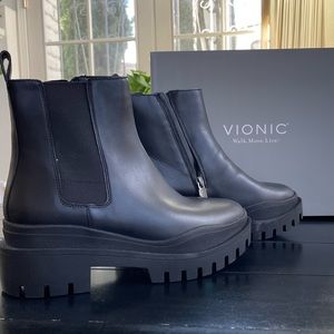 Vionic Karsen Waterproof Chelsea Boot